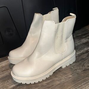 Soda Cream Ankle Boots